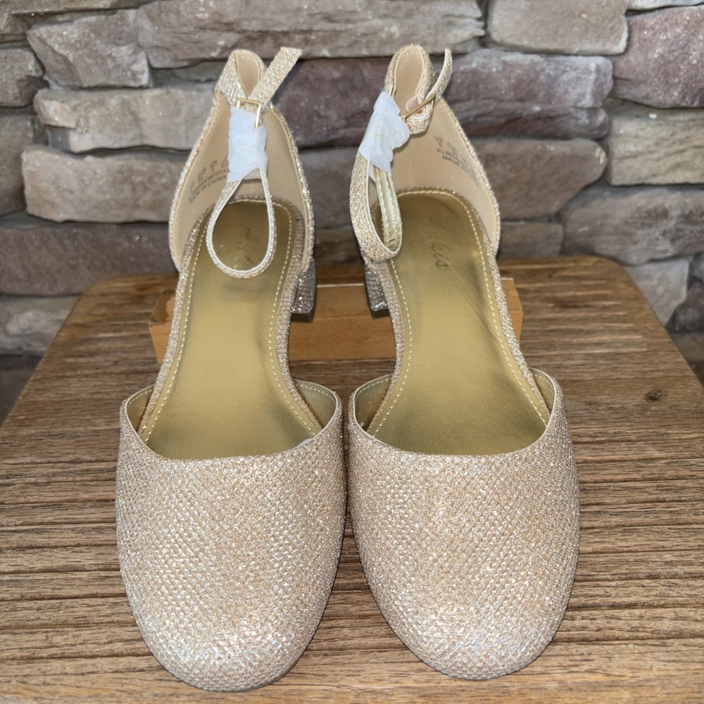 ANKIS  Gold Shinny Glitter Formal Buckle Shoes size 5 Low 1 Inch Block Heel